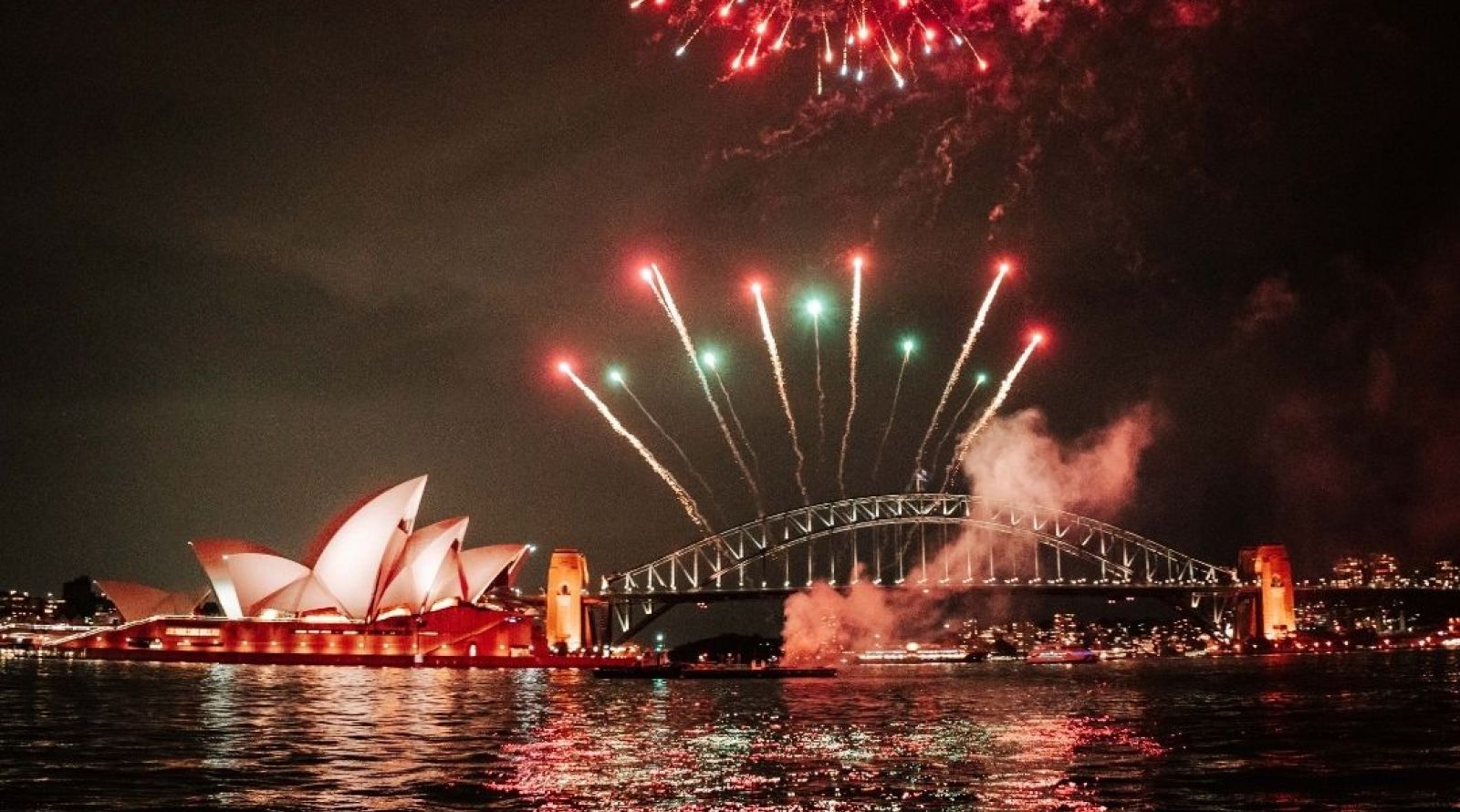 New Year's Eve Boat Cruise Sydney Harbour Fireworks
