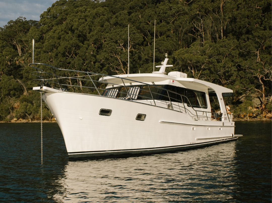 Iluka Yacht Hire Sydney - Exterior