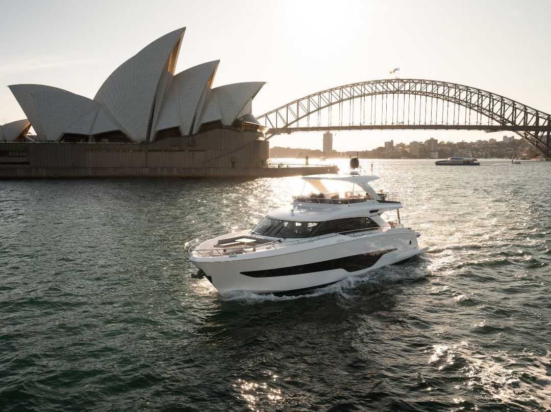 Topaz Yacht Hire Sydney - Exterior