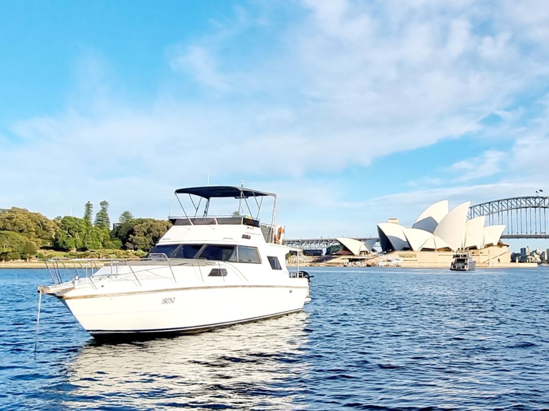 Mayfair Boat Hire Sydney - Opera House