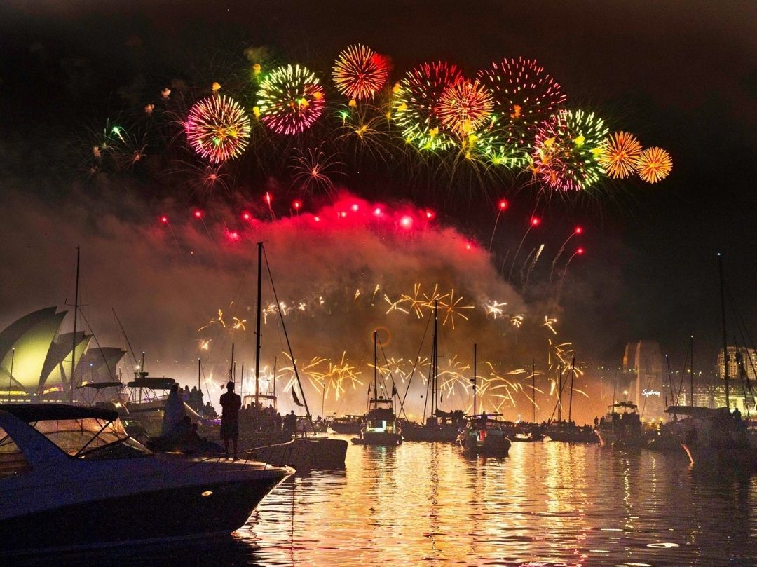 NYE Boat Hire and cruises on Sydney Harbour