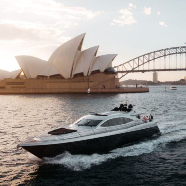 Private Luxury Yacht Hire Sydney Harbour