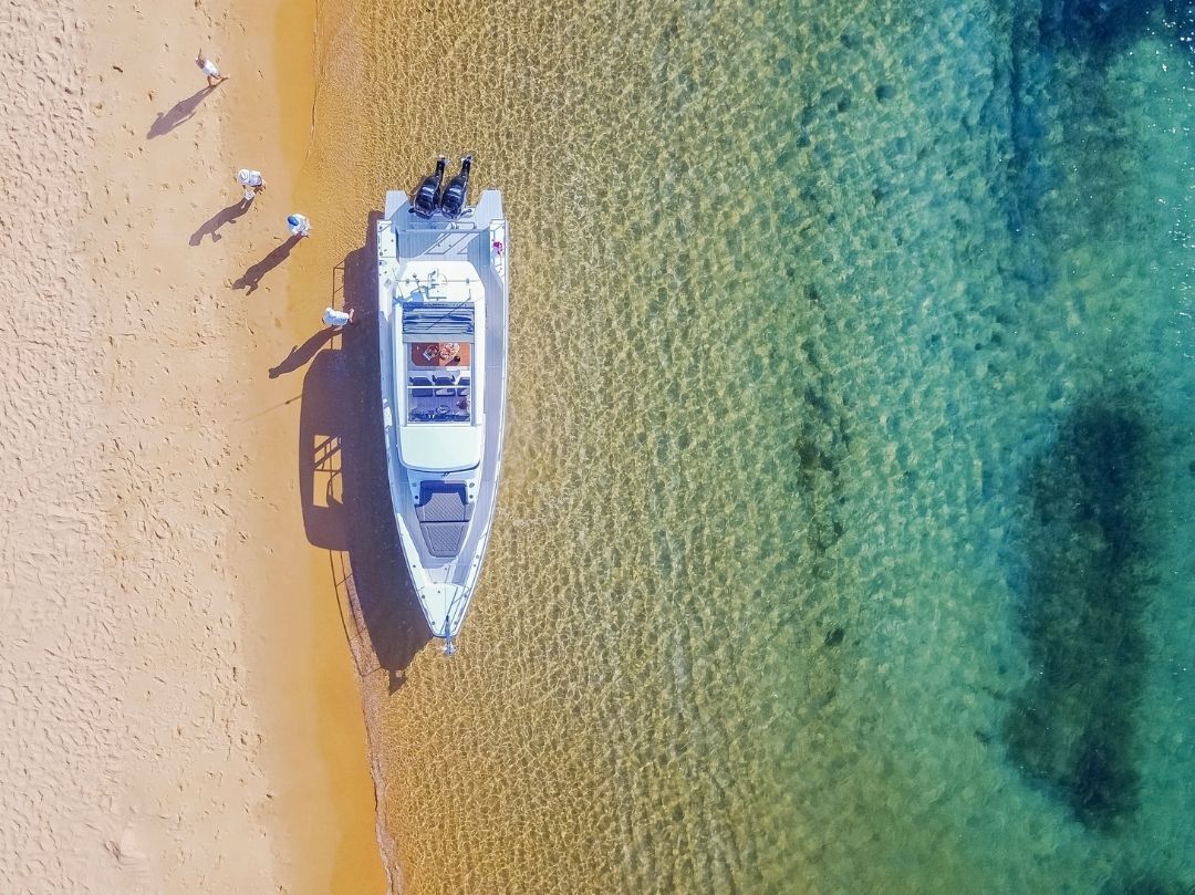 Spectre Boat Hire - Secluded Sydney Beach