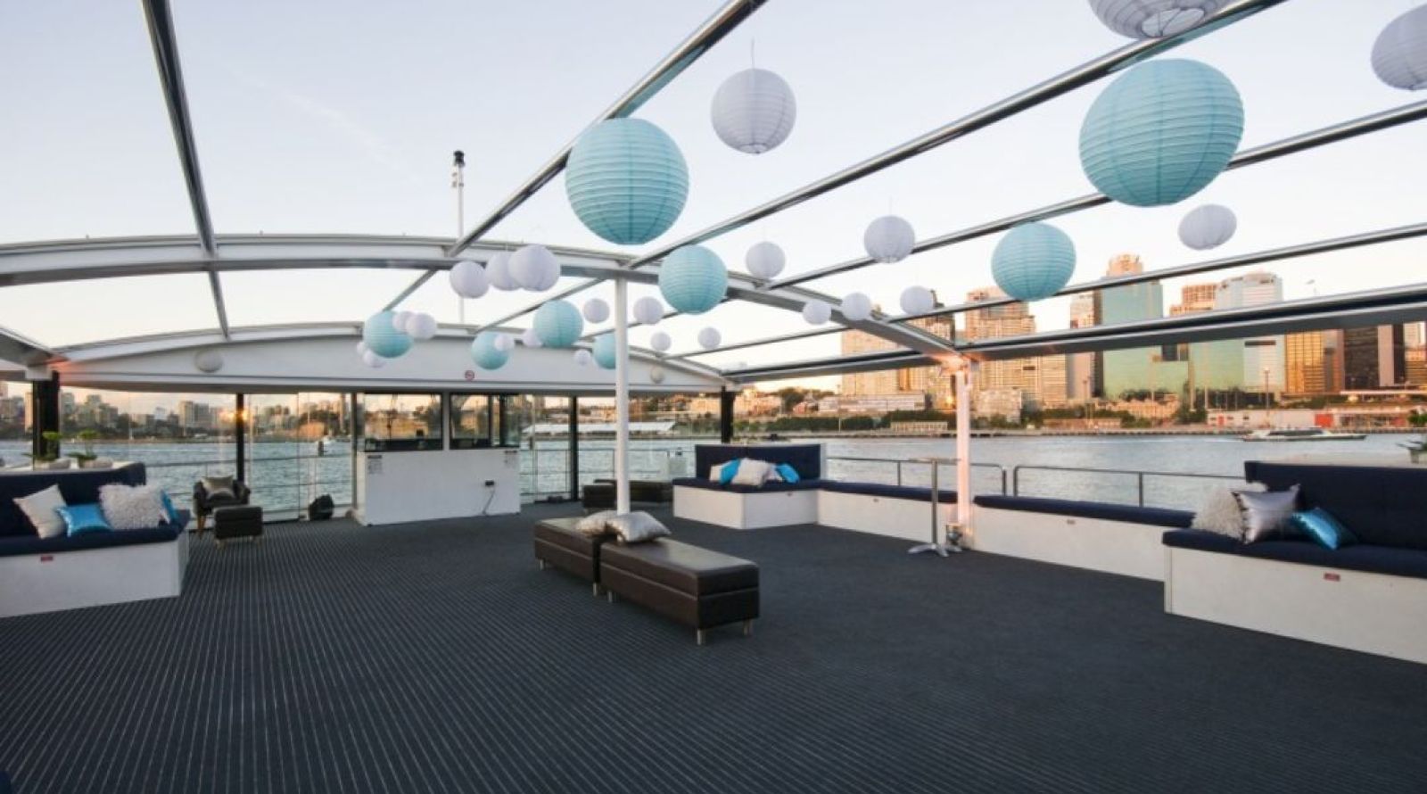 Blue Room Sydney Boat Hire - Sky Deck