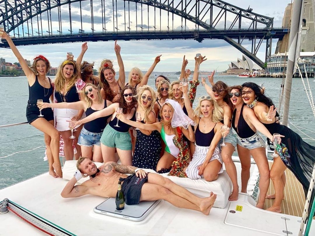 Barefoot Boat Hire - Hens Party Group Photo in Front of Sydney Harbour Bridge