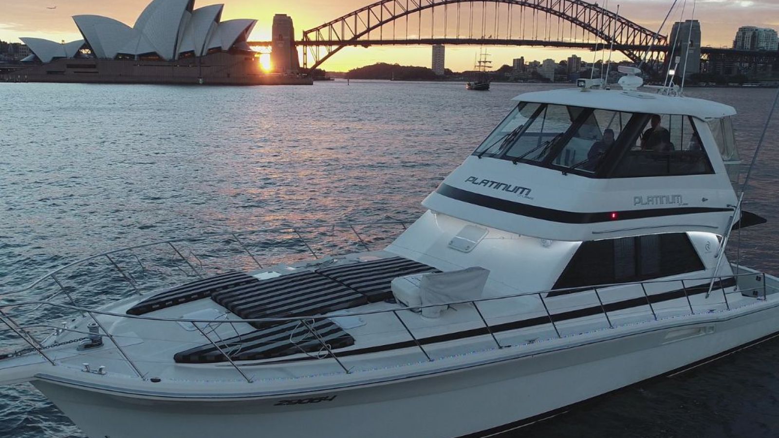 Platinum - Boat Hire Sydney Sunset