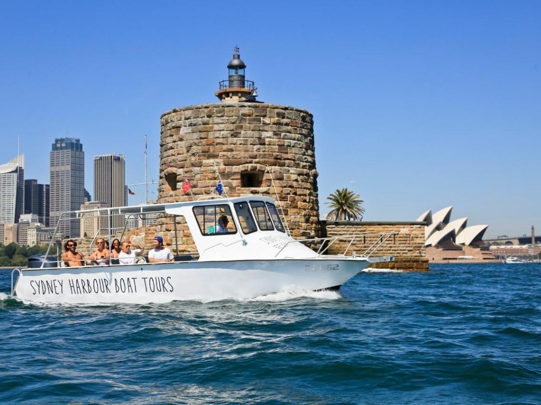 Sydney Harbour Boat Tours - Iconic bays and beaches