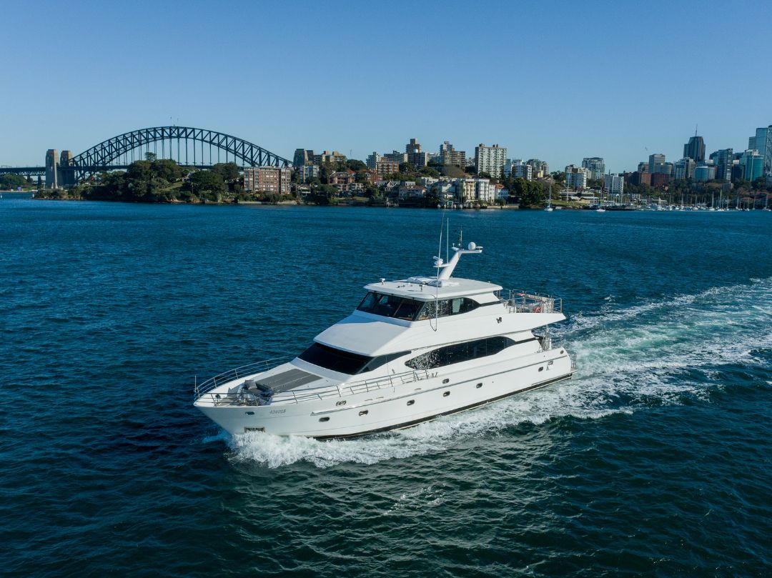 yacht hire sydney birthday